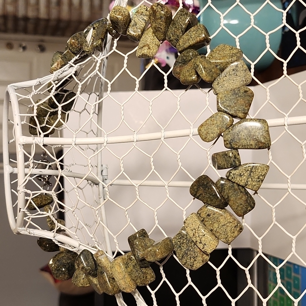 Green Stones Necklace